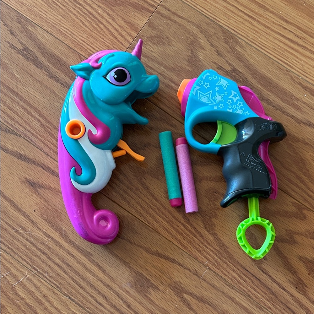 Water gun and Nerf gun